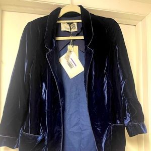 XS 8 essentials blue velvet jacket